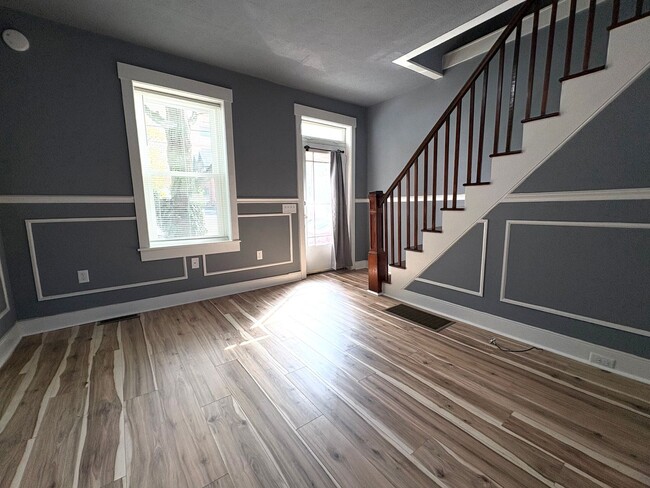 35 E Frederick St