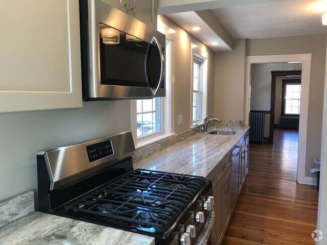 Building Photo - 124 Bynner St Unit 1 Rental