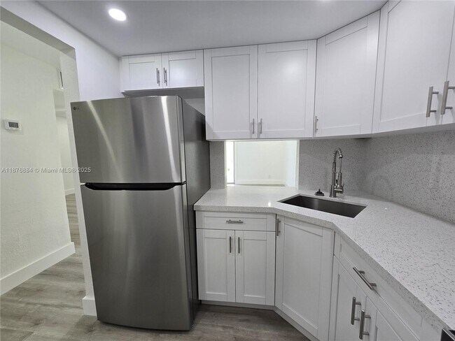 Photo - 4550 NW 9th St Unit 403E