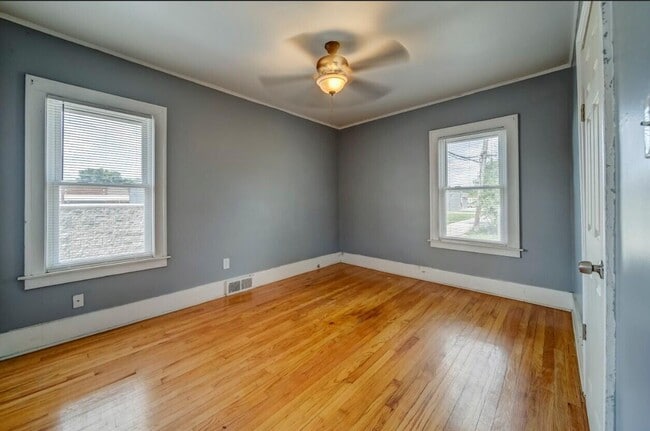 Photo - 27 E Milton Ave Unit 2