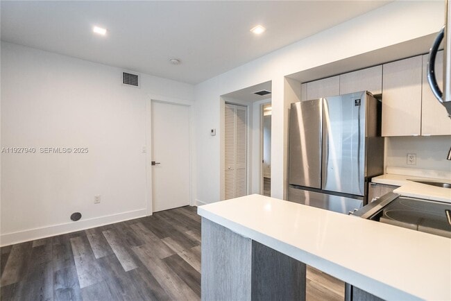 Photo - 1985 Bay Dr Unit 109