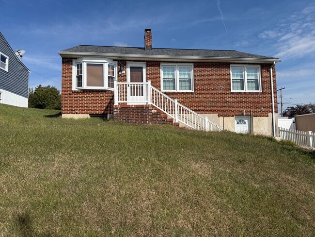 Building Photo - 2820 Illinois Ave