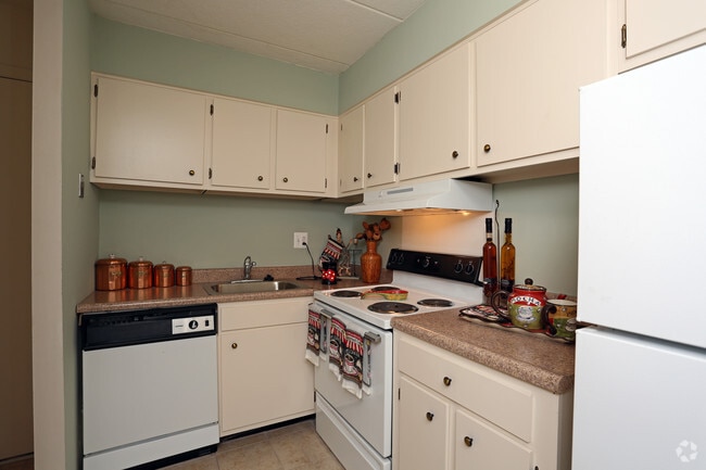 Eagle Stream Apartments