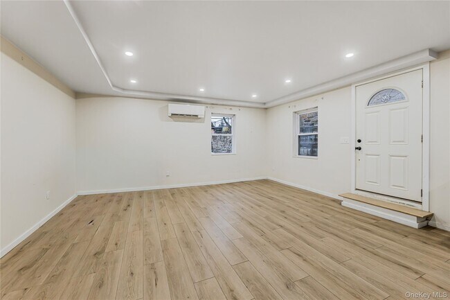 Photo - 604 Yonkers Ave Unit B