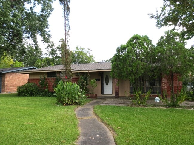 Building Photo - 6633 Mobud Dr