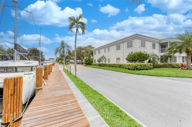 Photo - 6485 Bay Club Dr Unidad 2