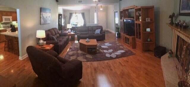 Photo - 213 Hillside Dr