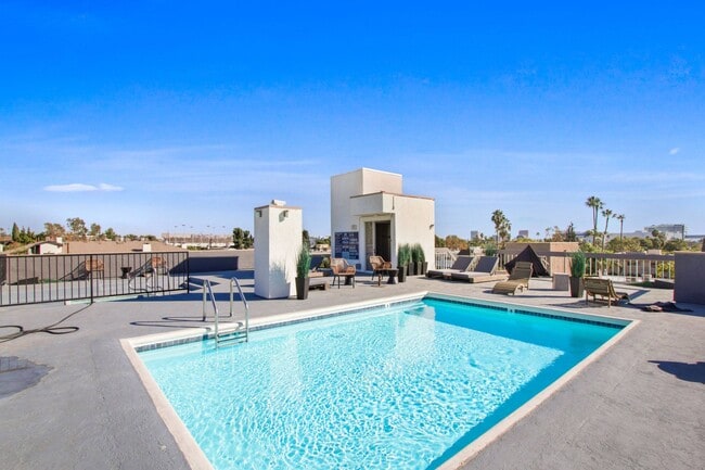 727 Westbourne