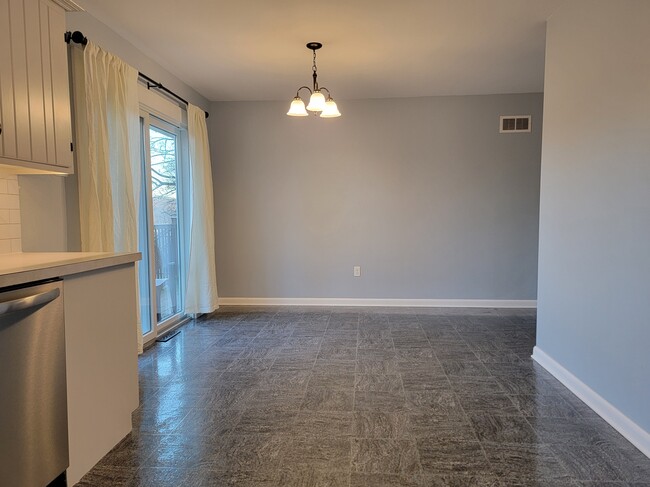 Photo - 40 Pine Crest Dr