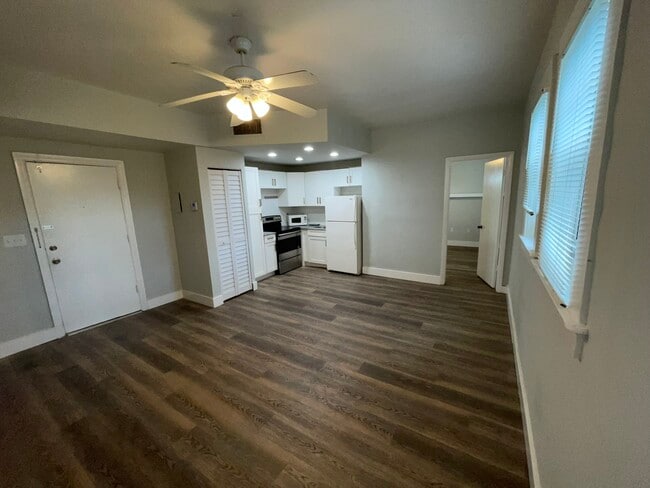 Building Photo - 536 14th St Rental
