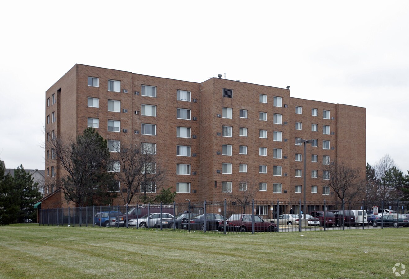 Photo - Robert Holmes Teamsters Housing Center