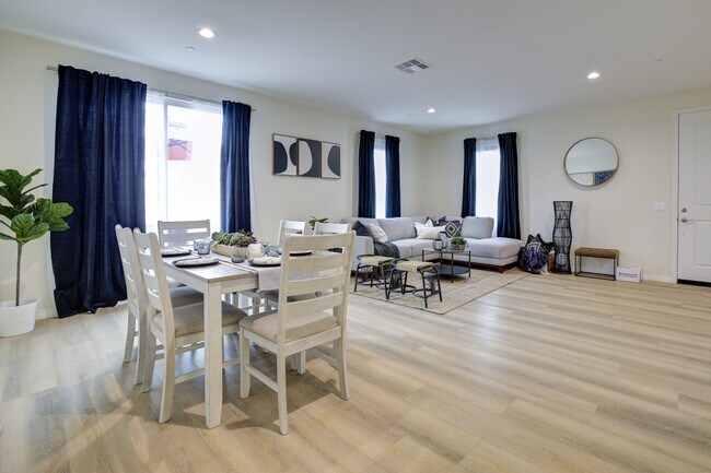 Photo - 3725 Jefferson St