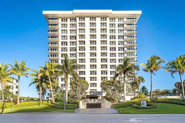 Building Photo - 2066 N Ocean Blvd Unit 4nw