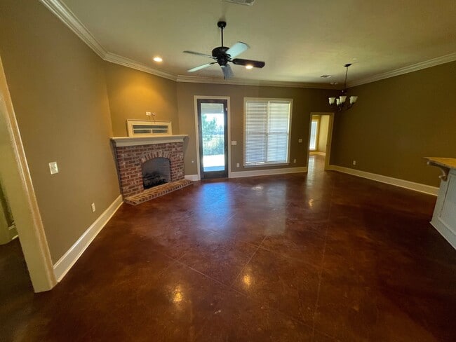 Photo - 188 Provonce Park