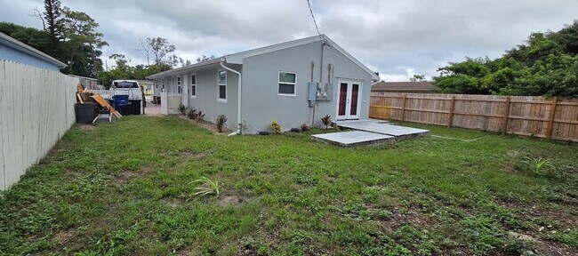5639 Fourth Ave