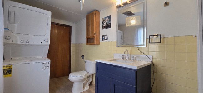 Photo - 605 Mill St