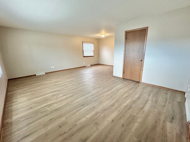 Photo - 5828-5830 North 76th Street Unit 5828 (Lower)