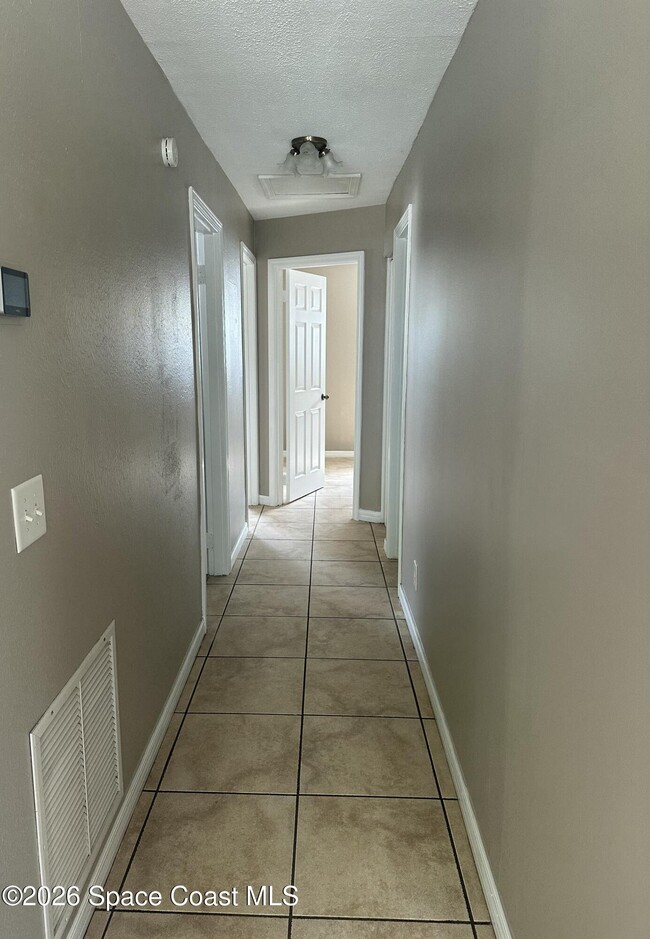 Photo - 205 Crown Blvd