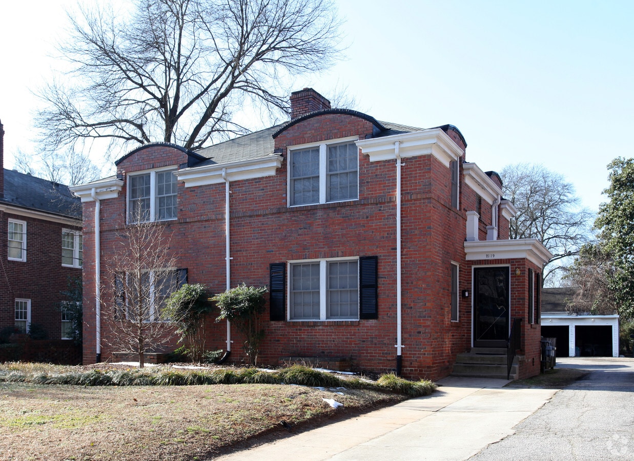 Photo - Hayes Barton Apartment Homes