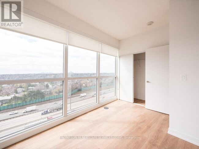 Photo - 115 McMahon Dr Unit 510