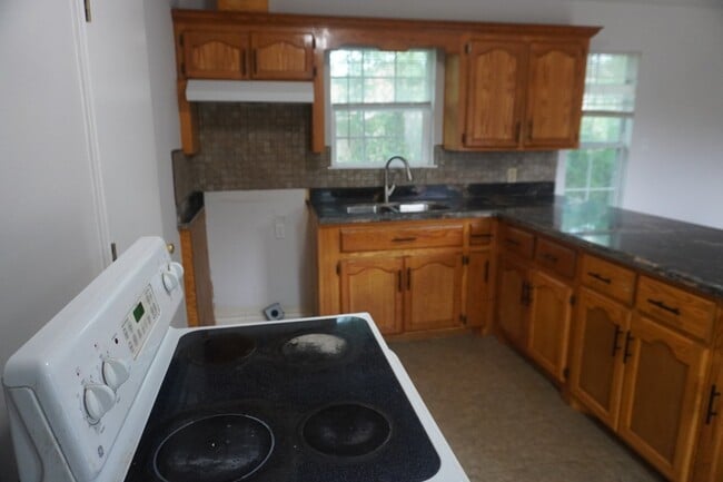 Photo - 1306 N Moorefield Rd