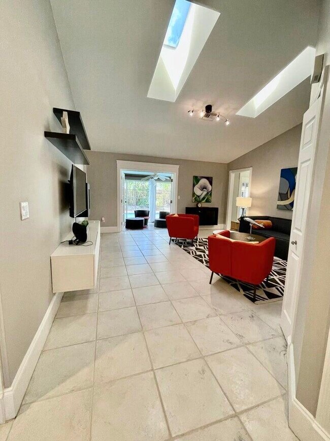 Photo - 1259 Denlow Ln