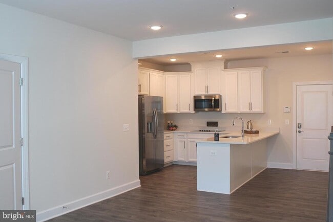 Photo - 10417 Ratcliffe Trl