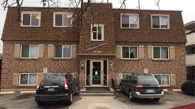 Building Photo - 1620 9th Ave Unit 17