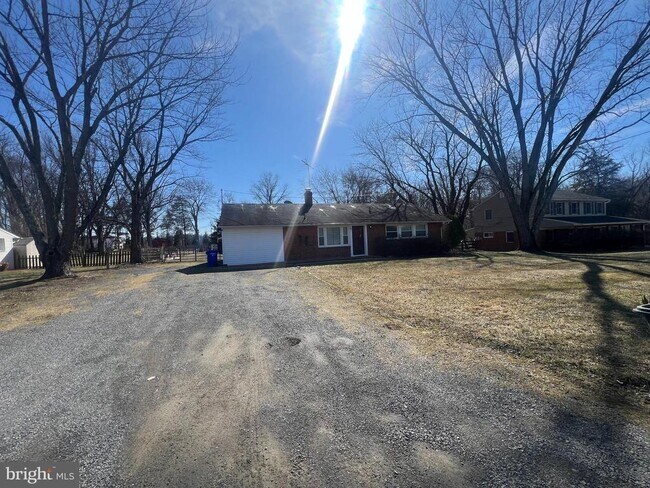 Photo - 13209 Thornton Dr