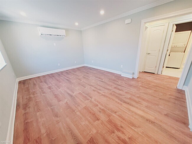 Photo - 2 br, 2 bath Condo - 64 Alvord Ln Unit 1 Unit 1