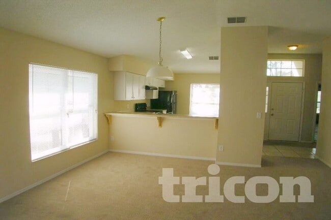 Photo - 2680 Chatham Cir