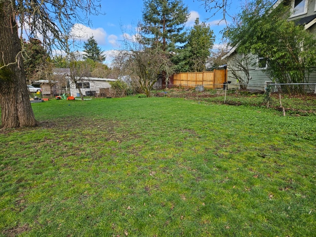 Photo - 9206-9210 N John Ave Unidad 9210 N. John