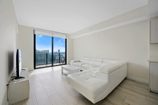 Photo - 55 SW 9th St