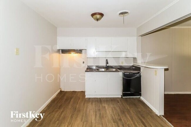 Photo - 1769 Sugarloaf St