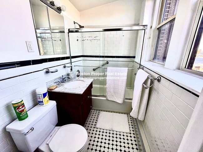 Photo - 483 Beacon St Unit 96
