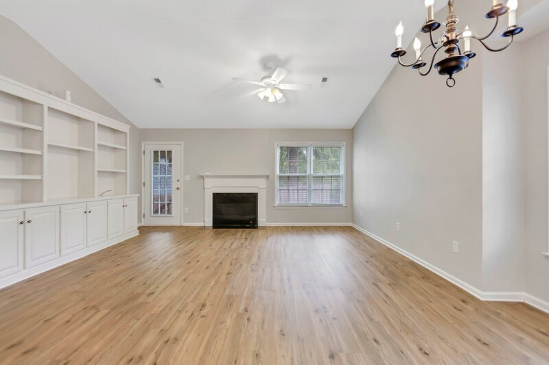 Photo - 529 Wentworth Street - 1