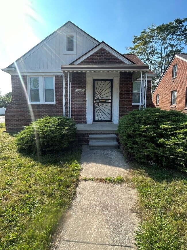 Building Photo - 16505 Stansbury-3 BED AND 1 BATH FOR RENT(w/ bonus room)