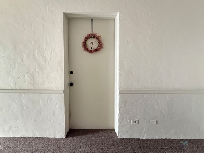 Photo - $0 DEPOSIT OPTION. CHARMING VINTAGE 1 BEDR... Unidad 4