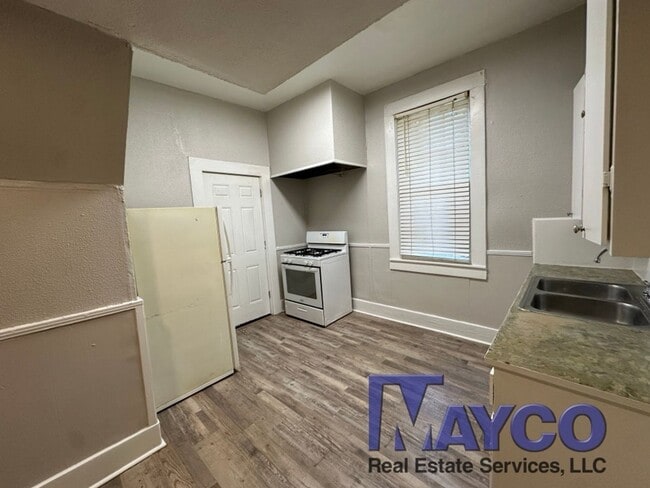 Photo - 2413 Creswell Ave Unit Apt. B