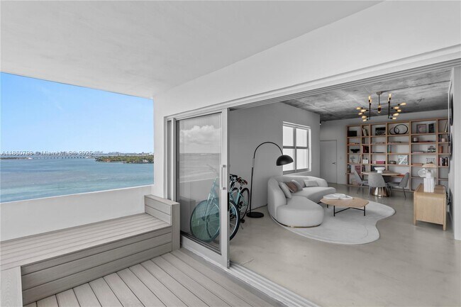 Photo - 3 Island Ave Unit PHD 15D