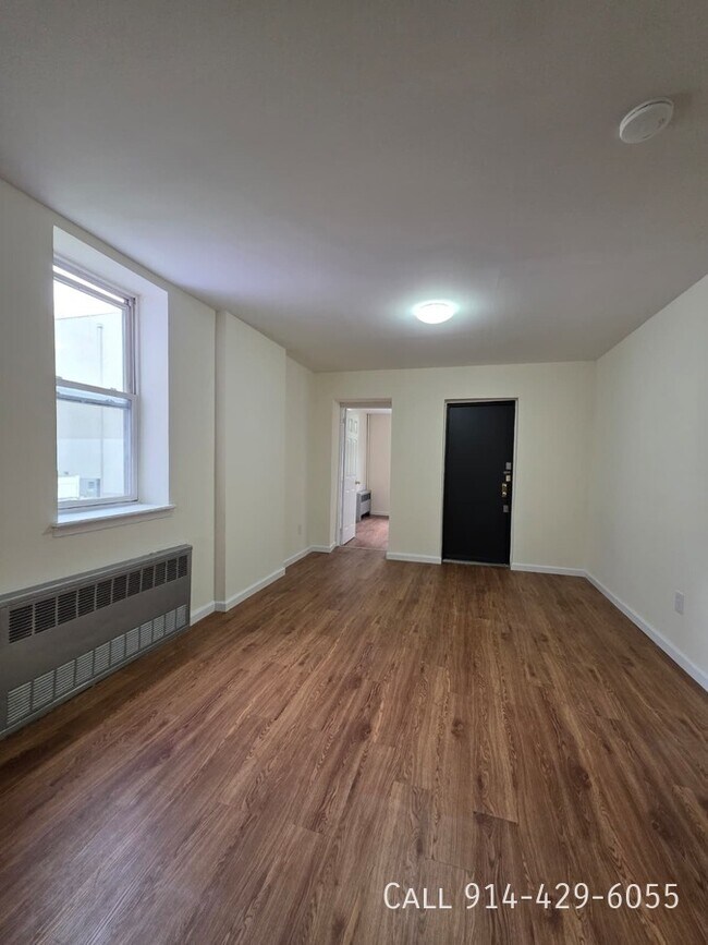 Photo - 143 School St