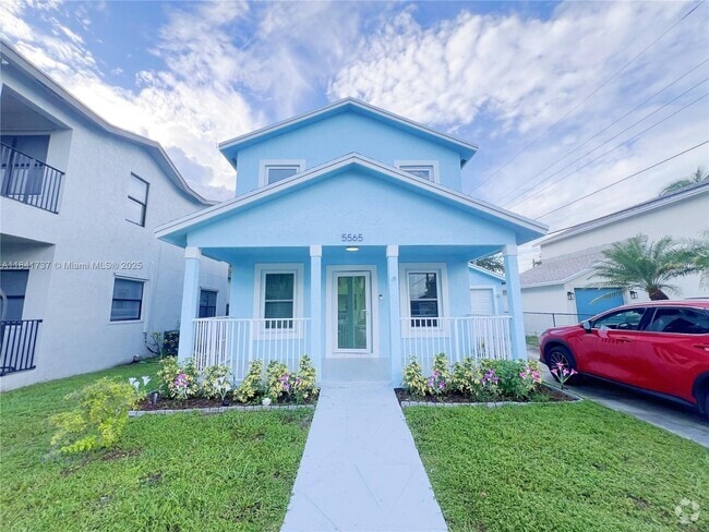 Building Photo - 5565 SW 43rd St Rental