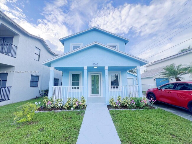 Photo - 5565 SW 43rd St House