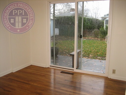 Photo - Pet Friendly South Tabor Home. Hardwood Floors! Huge Fenced back yard!  No Deposit With Rhino!