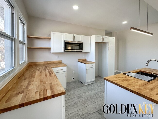 Photo - 3854-3831 31st St Unidad 3854  31st Street - 3856