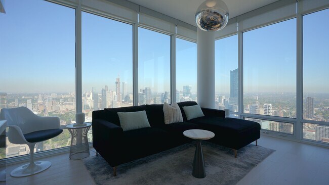 Photo - 488 University Ave