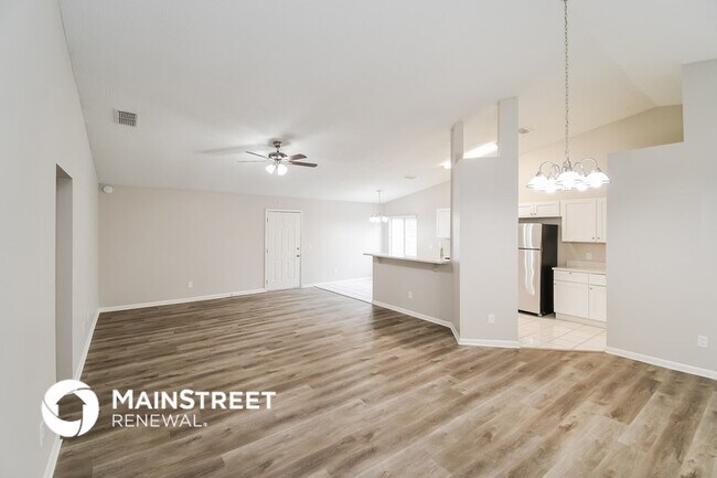 Photo - 7848 Hunters Lake Cir S