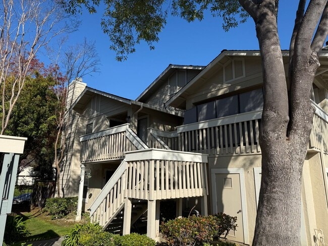 Building Photo - 4933 Conway Terrace