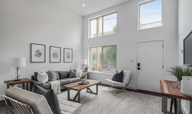 Building Photo - 1345 S Garnet St