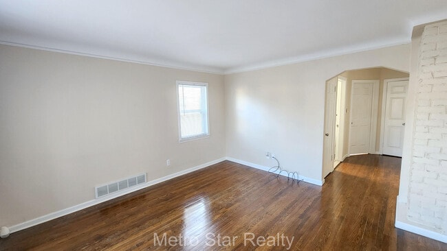 Photo - 315 N Minerva Ave